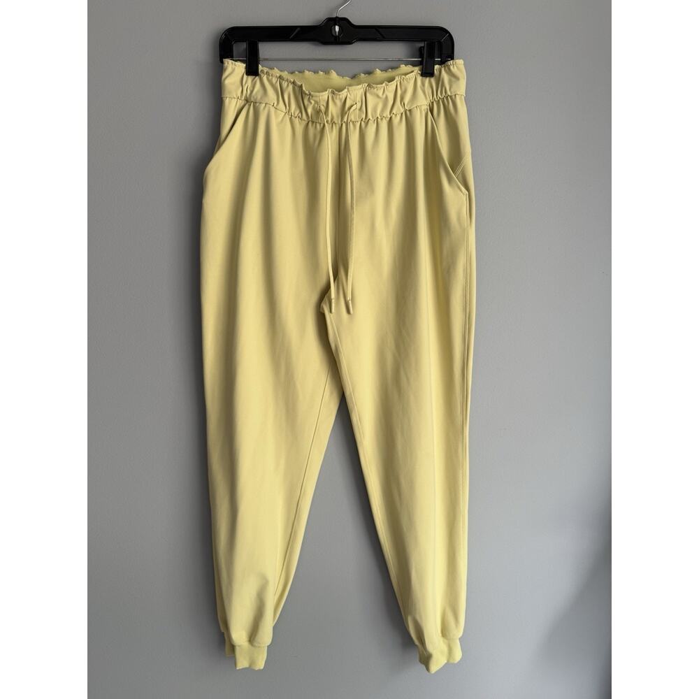 Lululemon Yellow Jogger Pants Relaxed Stretch Athleisure Casual Women 8